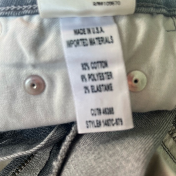 Citizens of humanity Rocket high rise crop sz 27
Grey - Picture 7 of 9